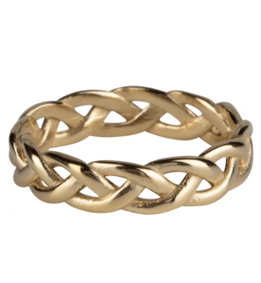 Met deze fantastische Charmin's gevlochten brede ring gold plated steel je de show. Deze ring met heeft een vintage look. Perfect als statement ring.